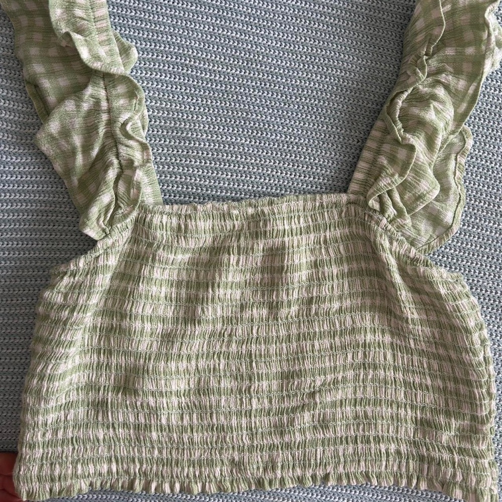 Altar’d State Green Gingham Ruffle Sleeve Top size Large - Picture 4 of 8